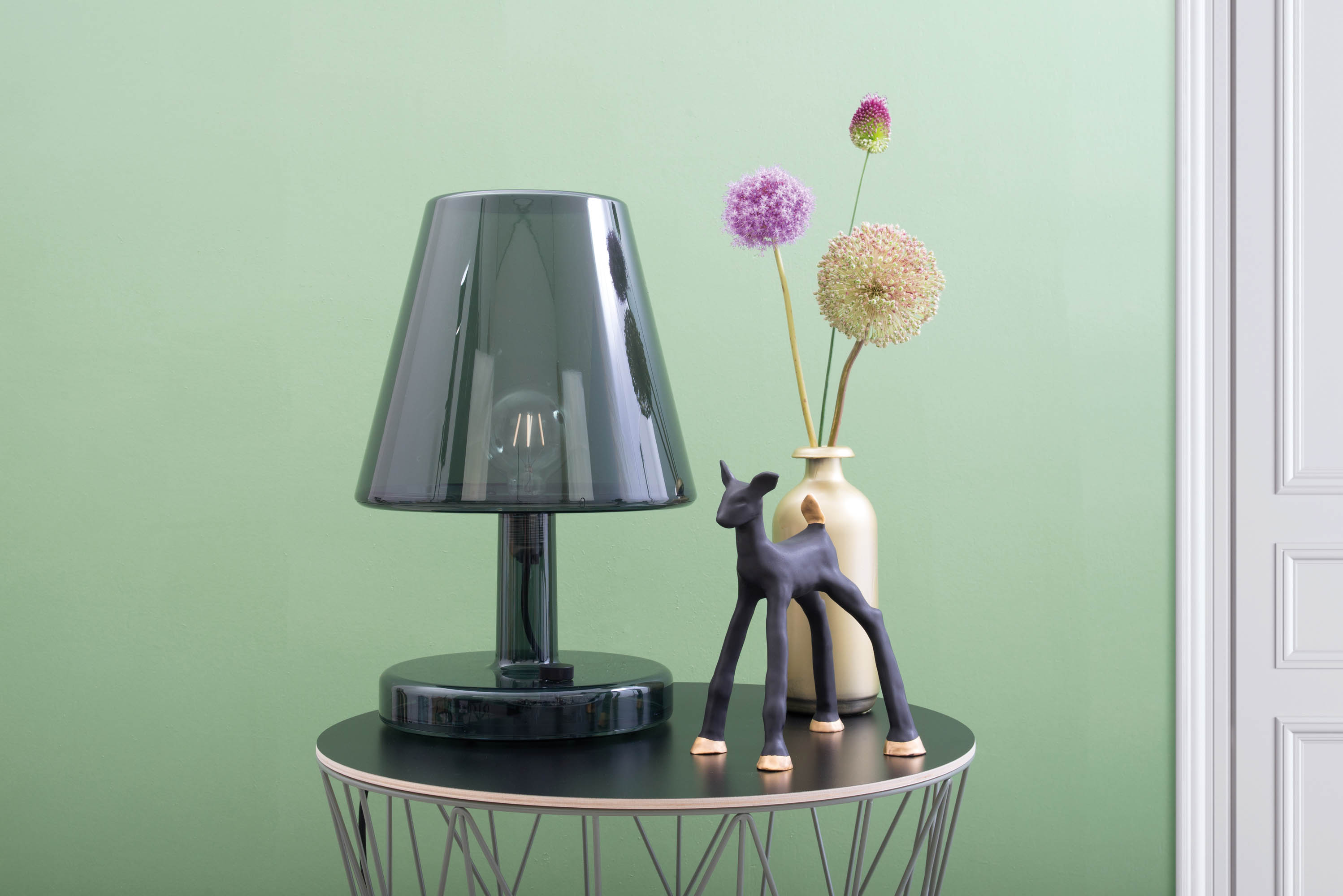 Trans-parents bordslampa