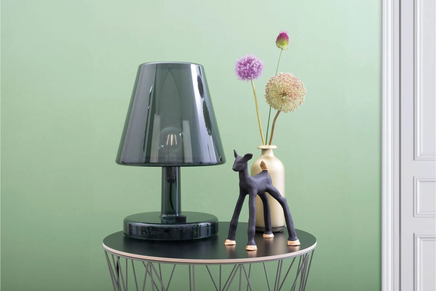 Trans-parents bordslampa