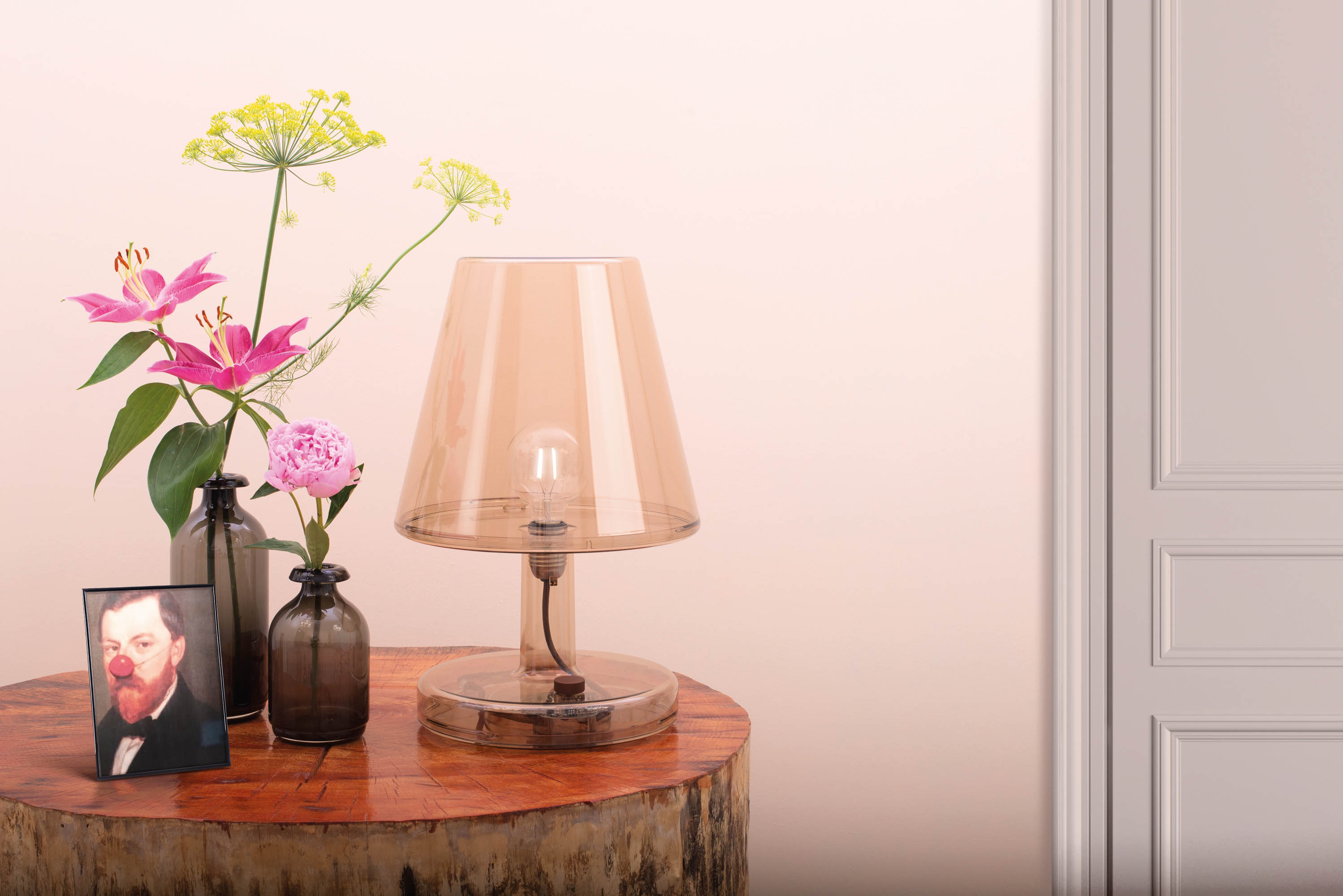 Trans-parents bordslampa