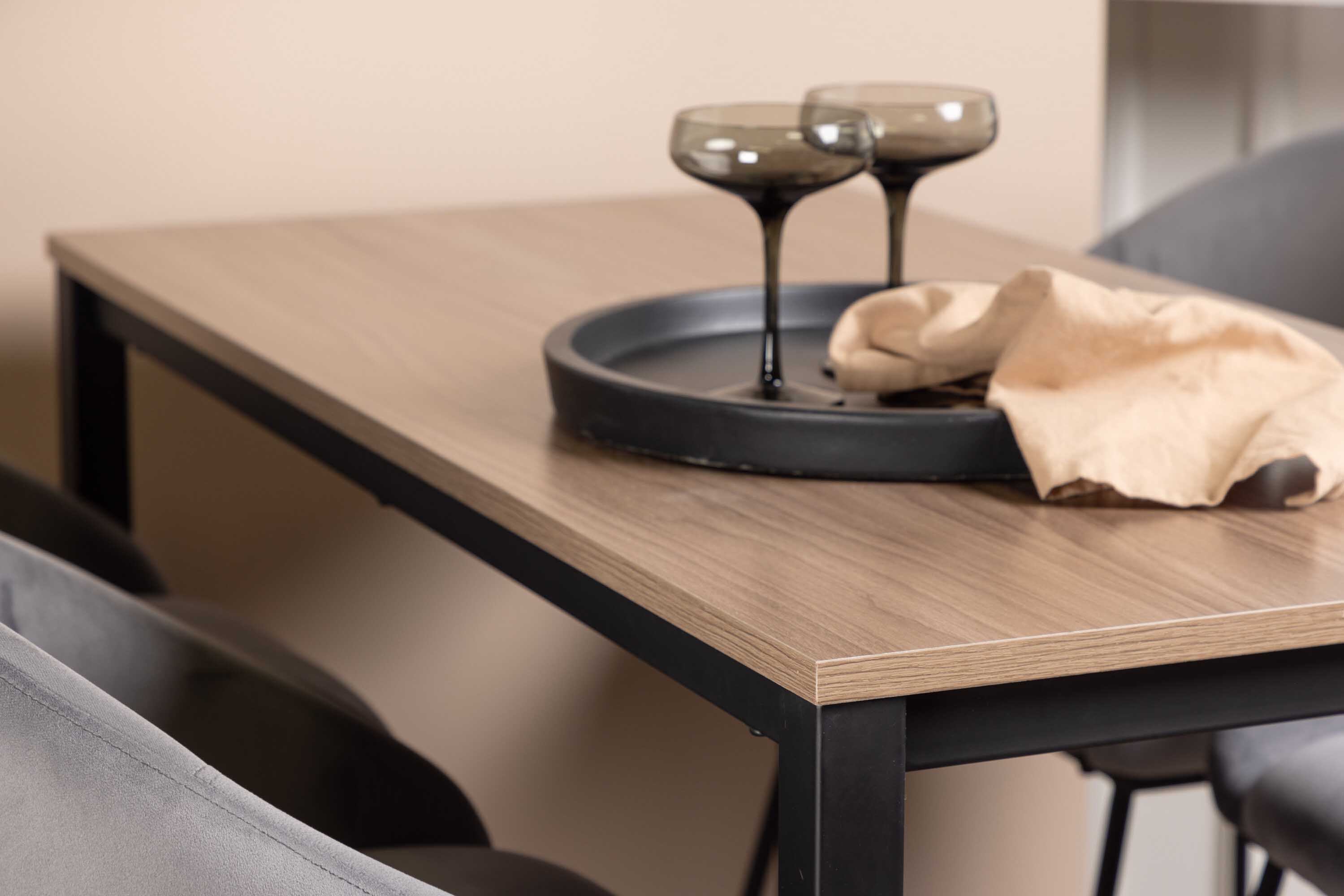 Camden & Velvet bargrupp