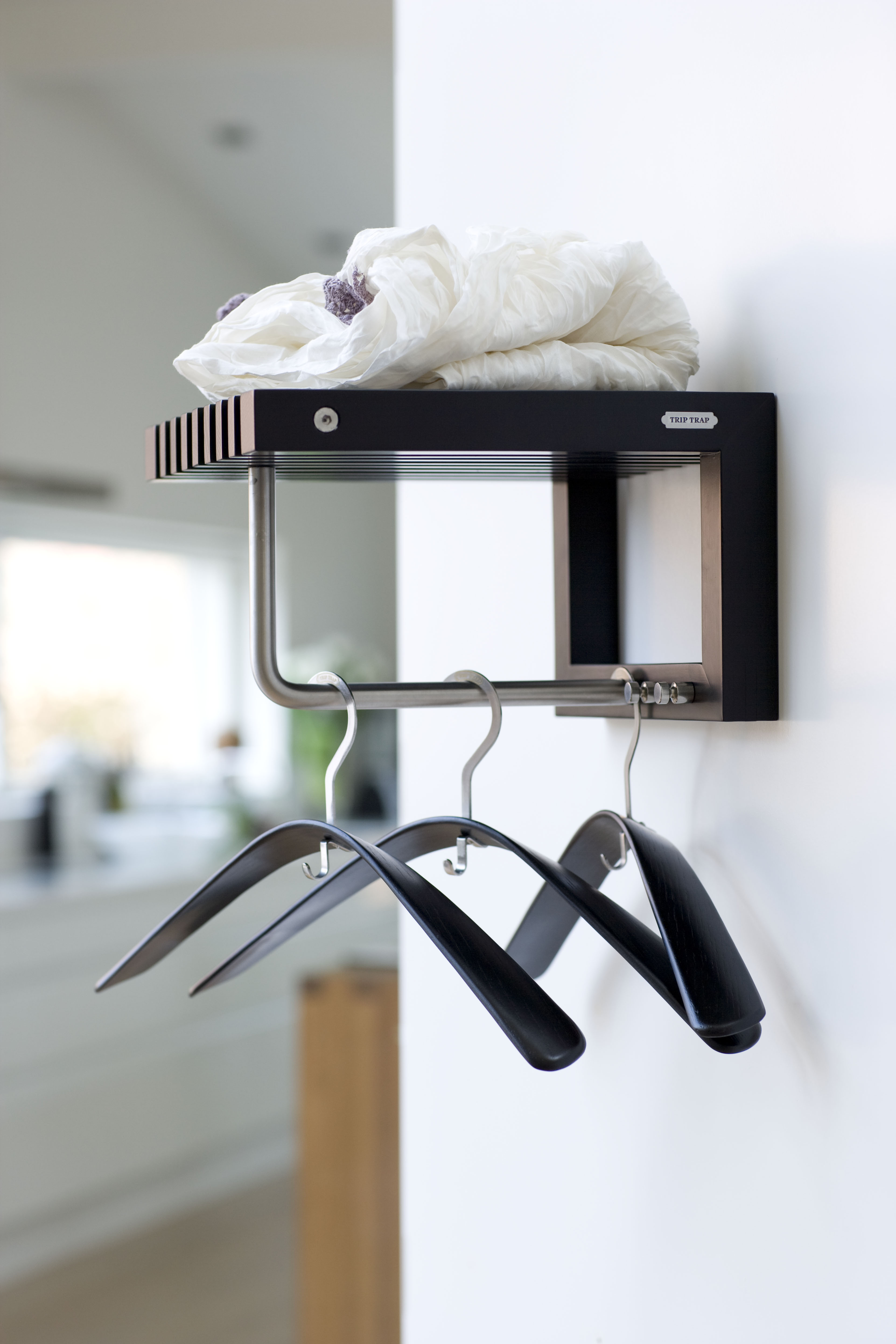 Cutter Mini Wardrobe