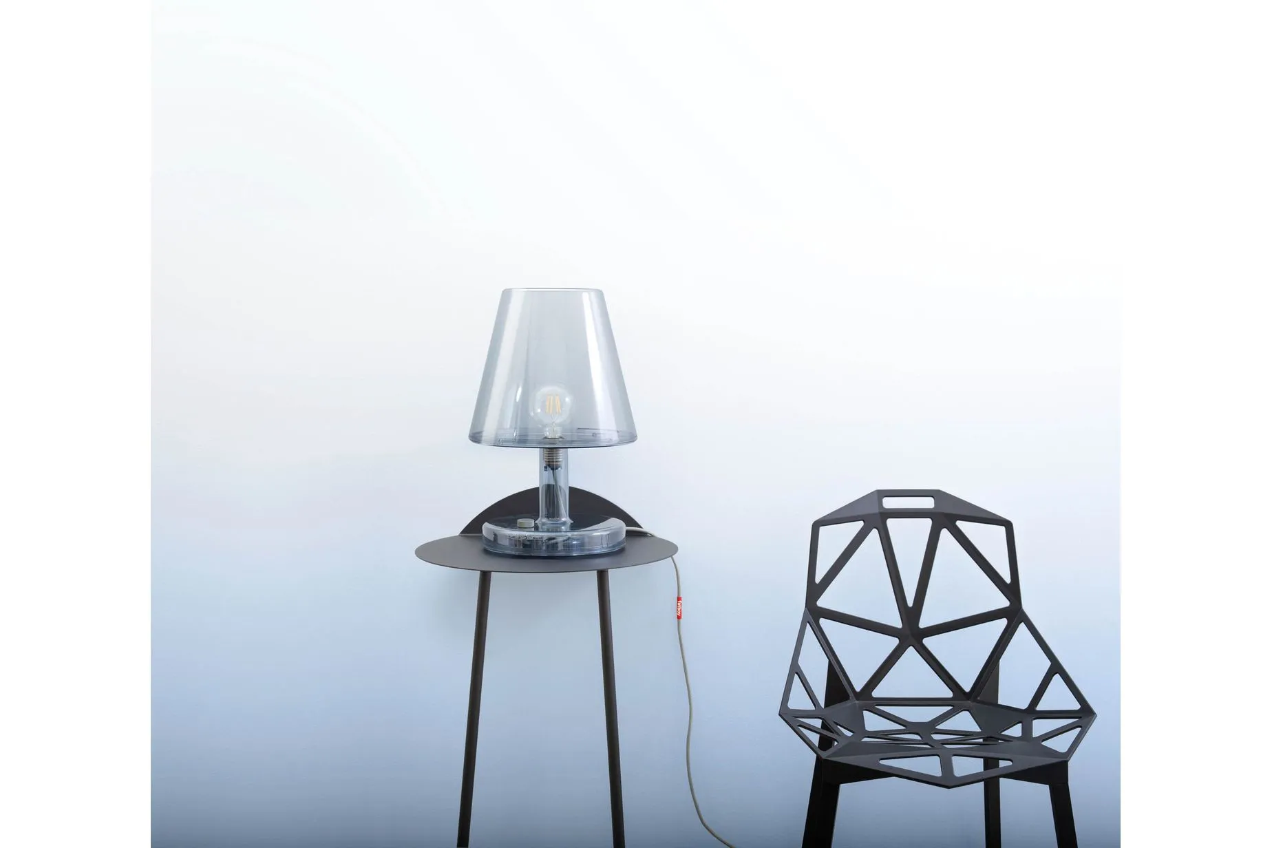 Trans-parents bordslampa