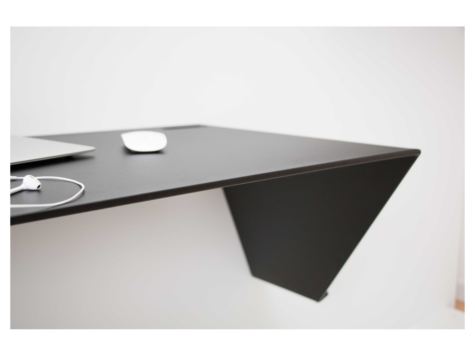 DESK01 väggskrivbord