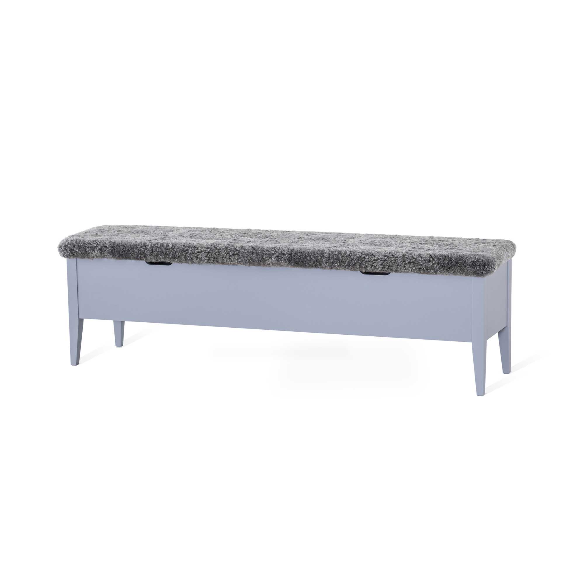 Torkelson Klinte bänk Grålack/fårskinn 160 cm